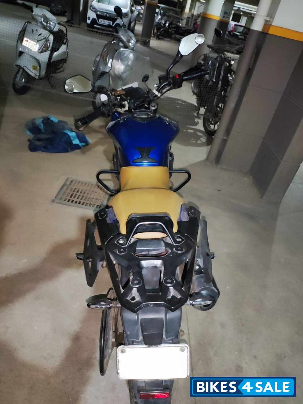 Bajaj Dominar 400