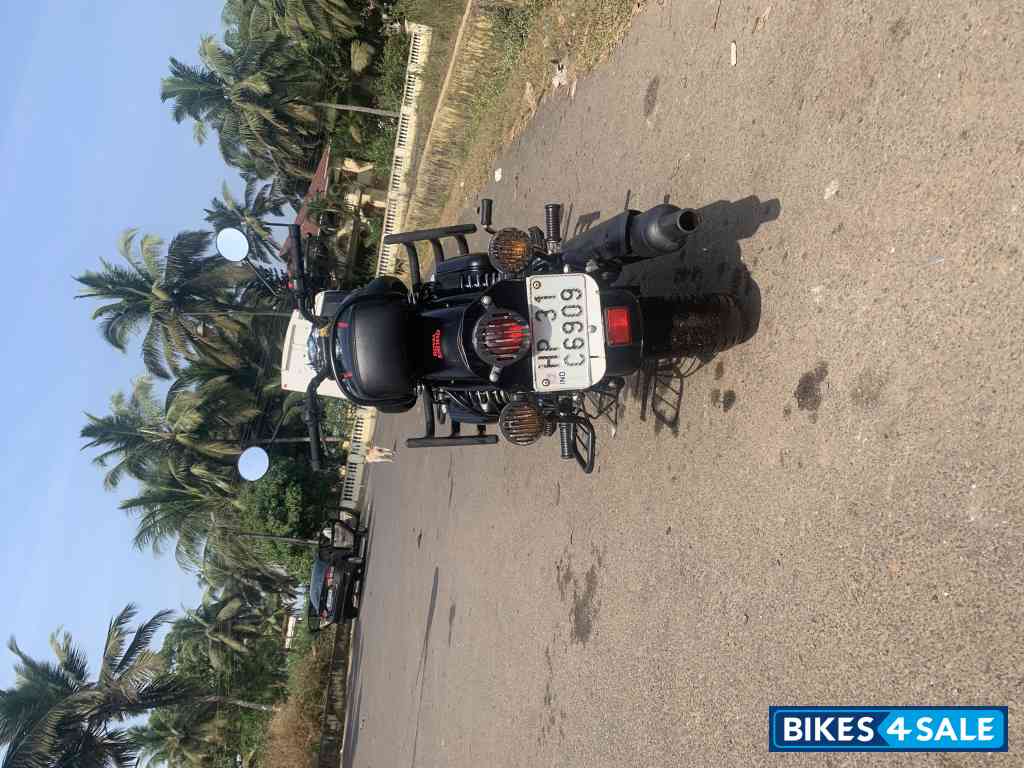 Royal Enfield Classic Stealth Black