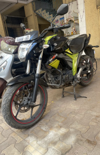 Green With Sparkl Black Suzuki Gixxer 150