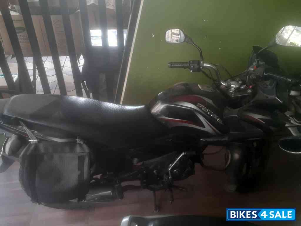 Bajaj Discover 150 F