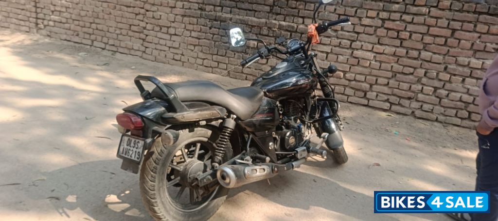 Bajaj Avenger Street 220