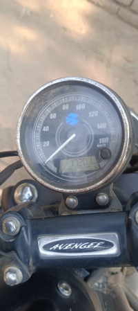 Bajaj Avenger Street 220