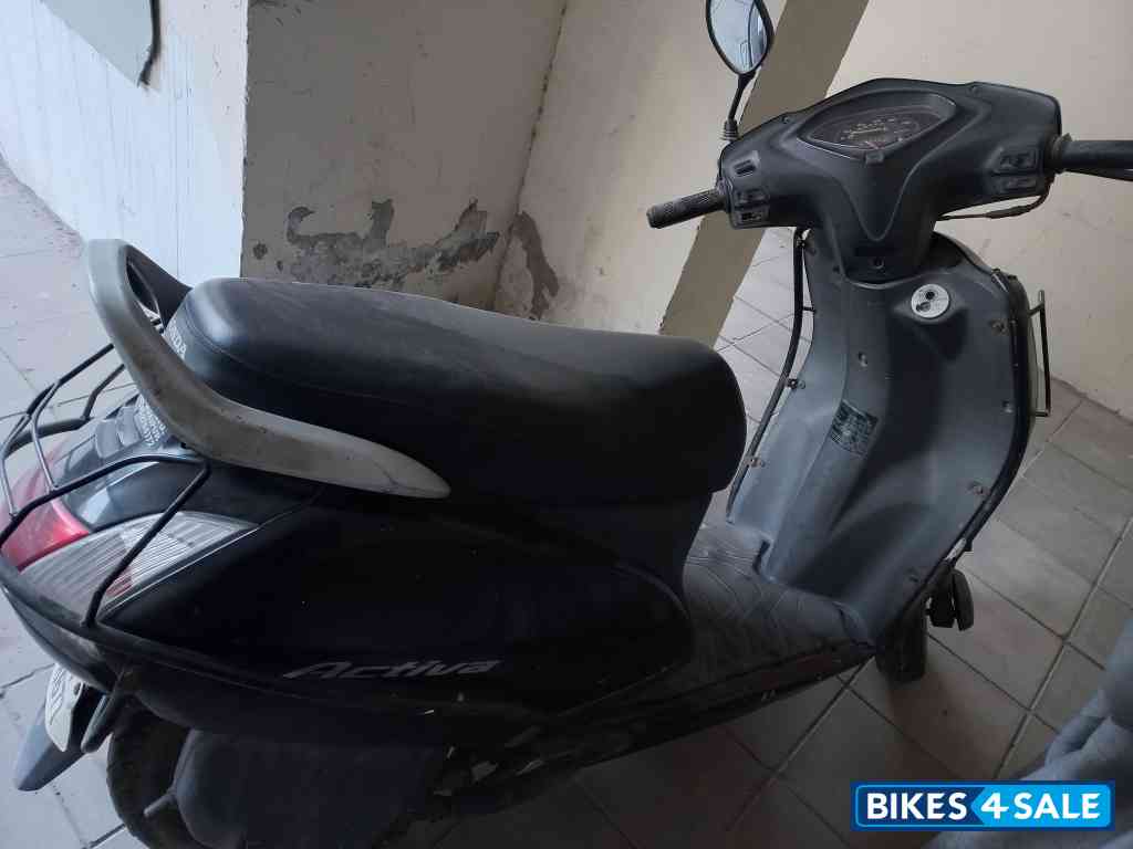Black Honda Activa