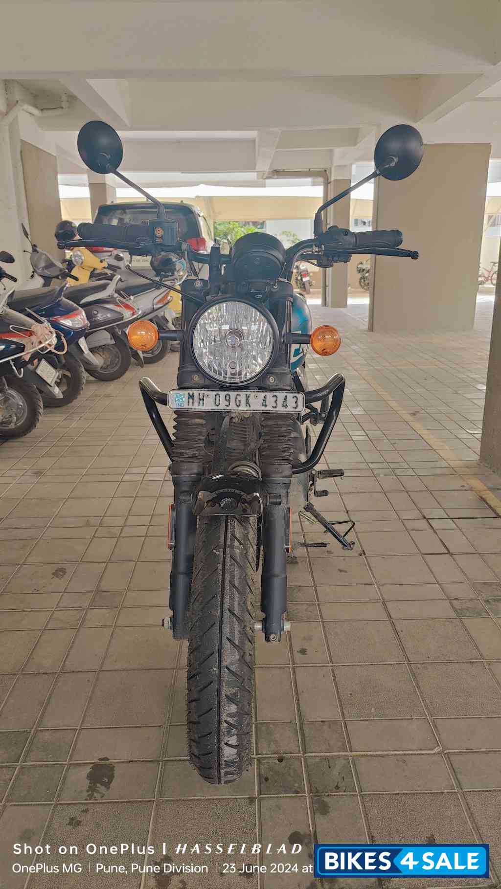 Royal Enfield Hunter 350 Metro