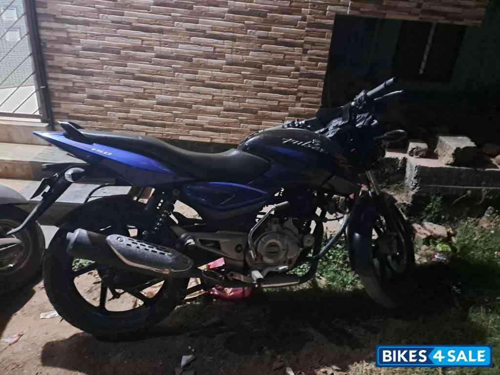 Bajaj Pulsar 150