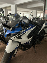 Bajaj Pulsar RS 200