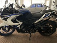 Bajaj Pulsar RS 200