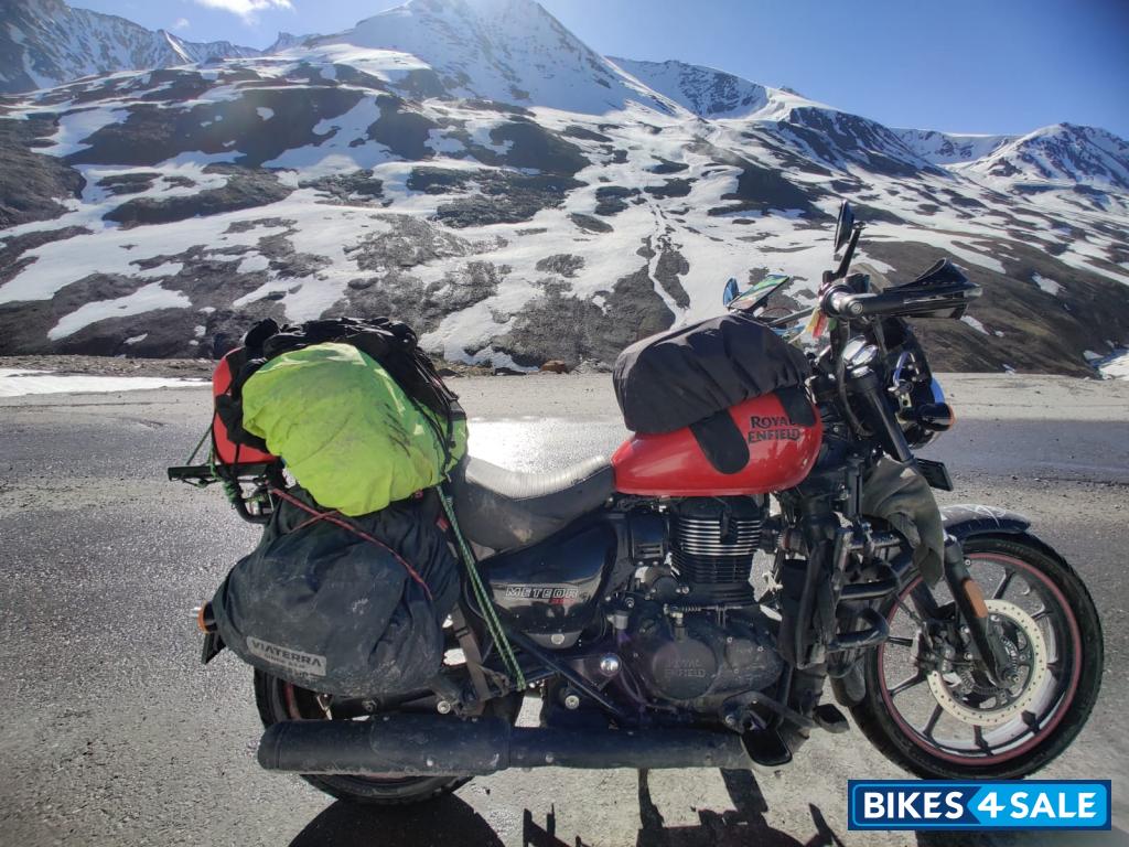 Red Royal Enfield Meteor 350 Fireball Red Royal Enfield Meteor 350 Fireball