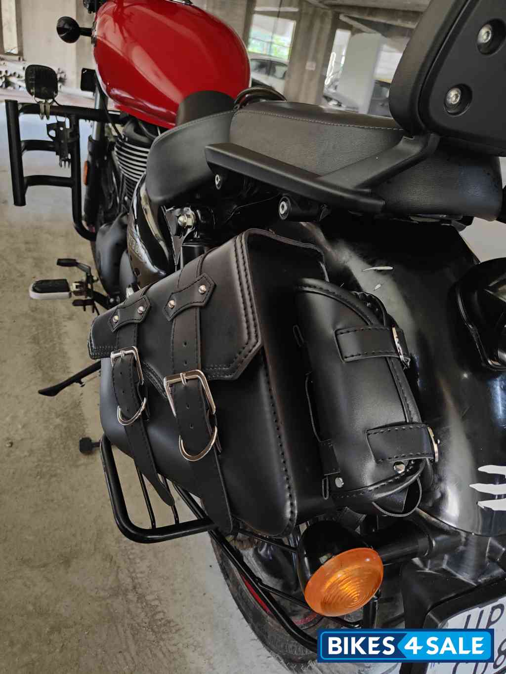 Red Royal Enfield Meteor 350 Fireball Red Royal Enfield Meteor 350 Fireball