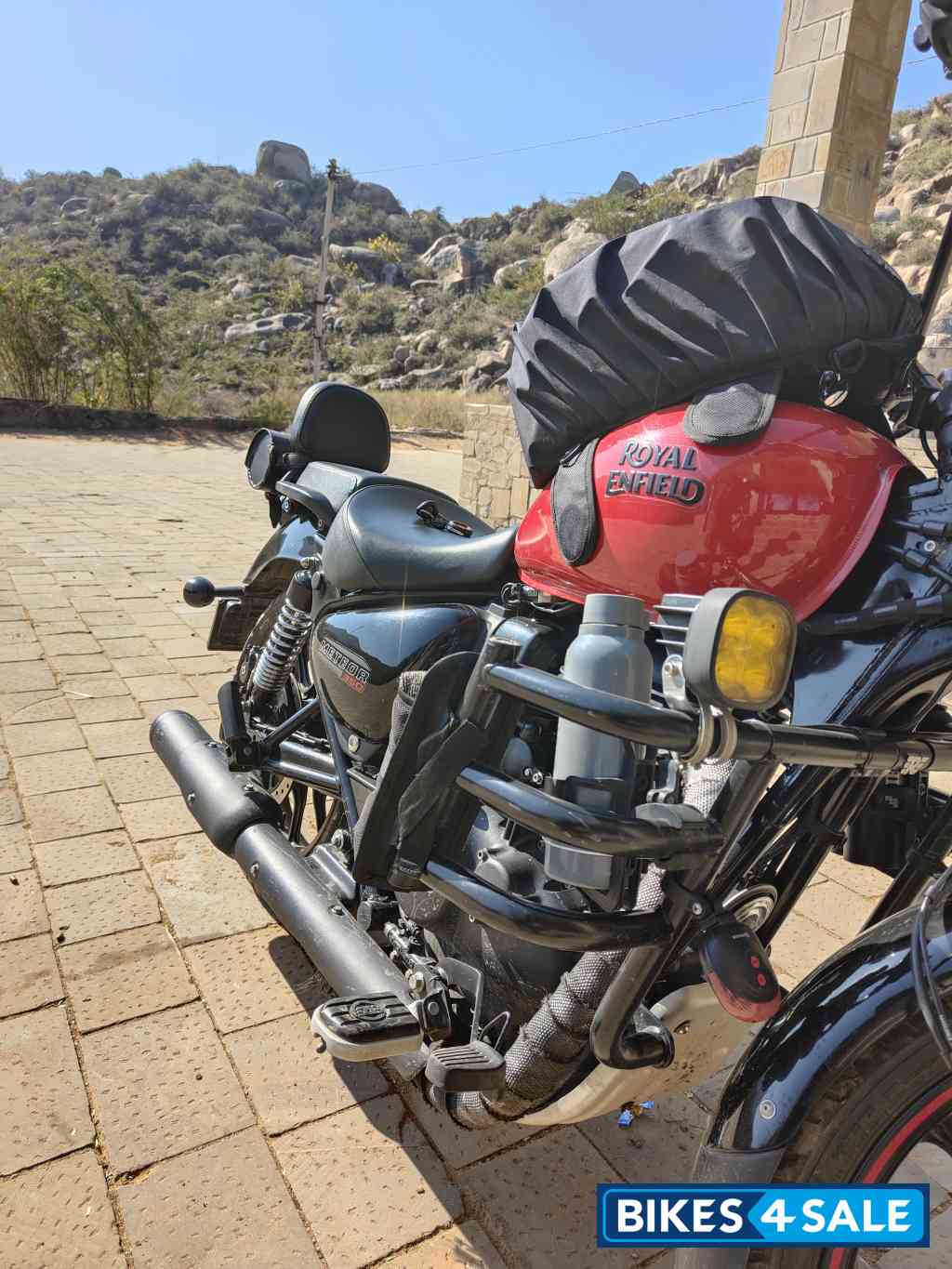 Red Royal Enfield Meteor 350 Fireball Red Royal Enfield Meteor 350 Fireball