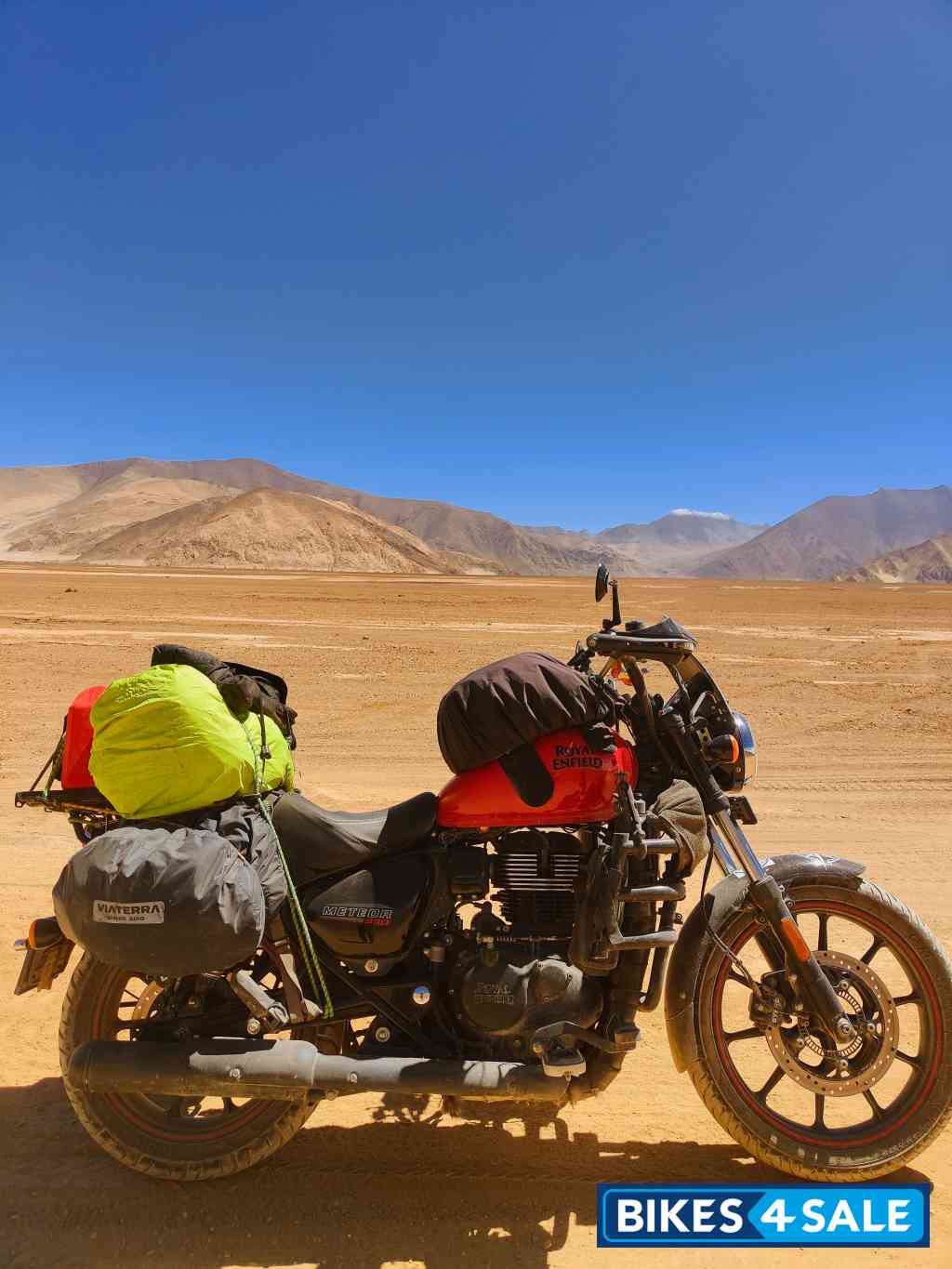 Red Royal Enfield Meteor 350 Fireball Red Royal Enfield Meteor 350 Fireball