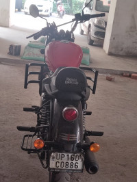 Red Royal Enfield Meteor 350 Fireball