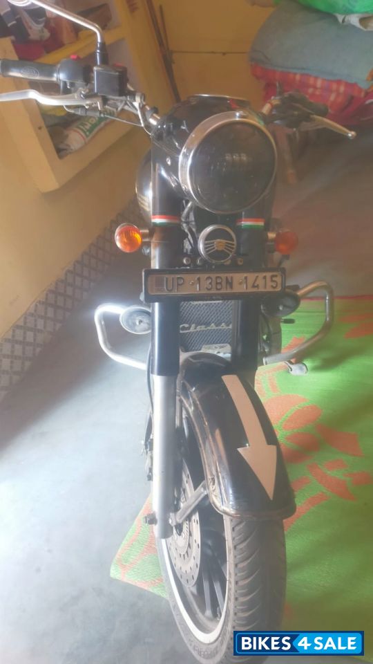 Silver Black Jawa Jawa BS6