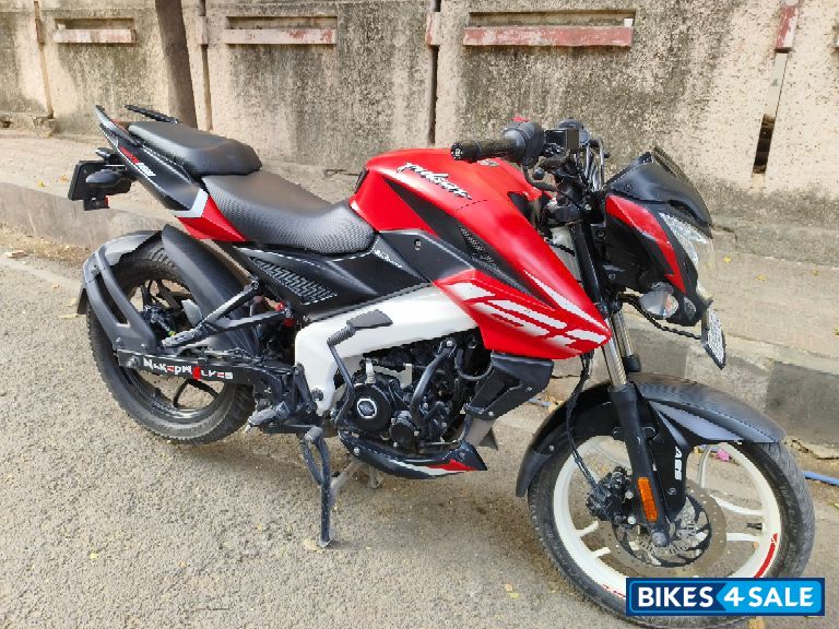 Bajaj Pulsar NS 160 BS6