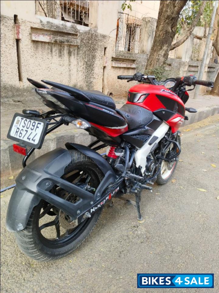Bajaj Pulsar NS 160 BS6