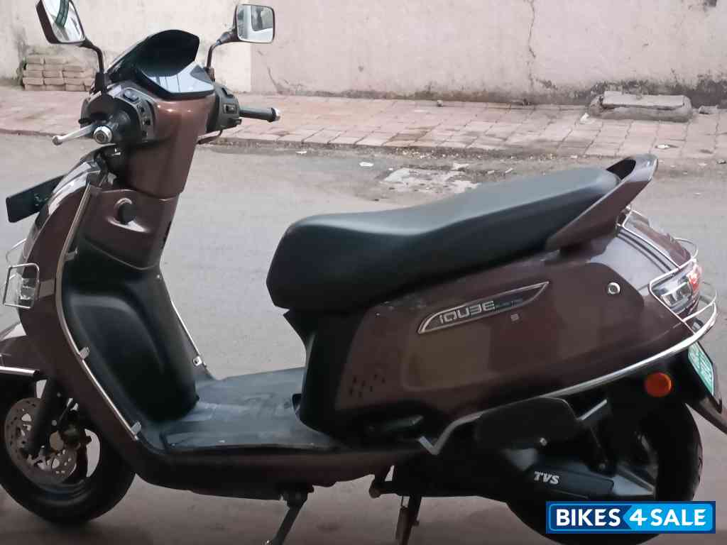TVS iQube S