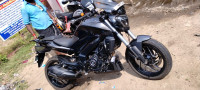 Black Bajaj Dominar 400 Disc