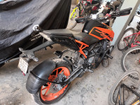 KTM Duke 200