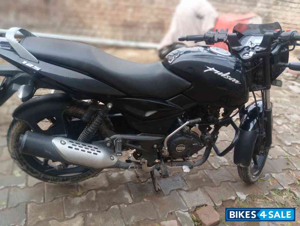 Bajaj Pulsar 125