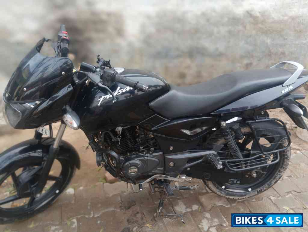 Bajaj Pulsar 125