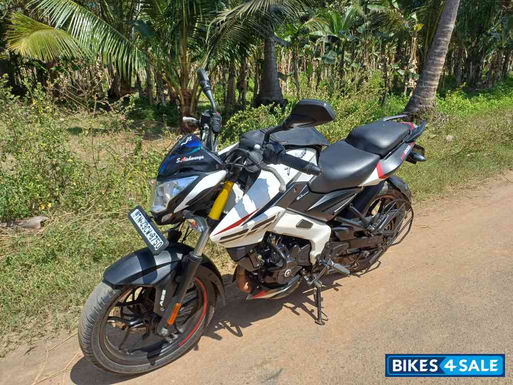 Bajaj Pulsar NS 200 BS6
