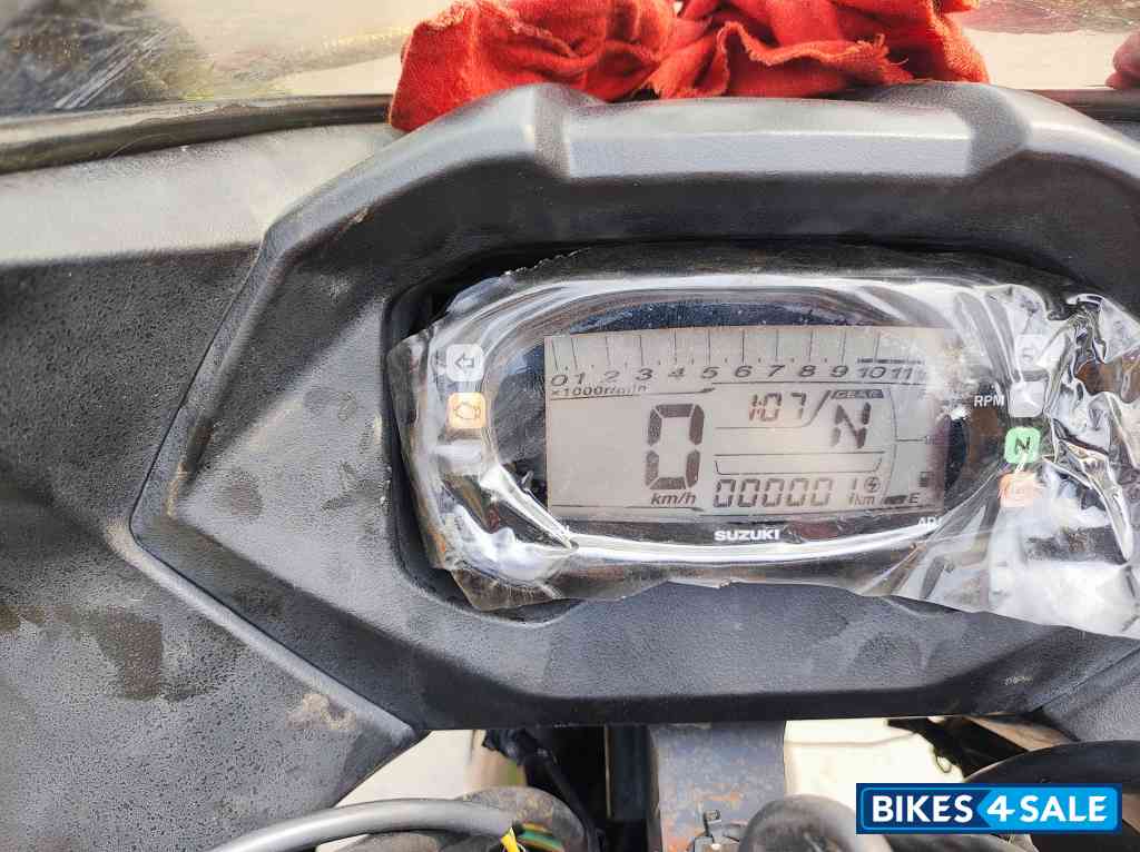 Black - Red Suzuki Gixxer SF Fi