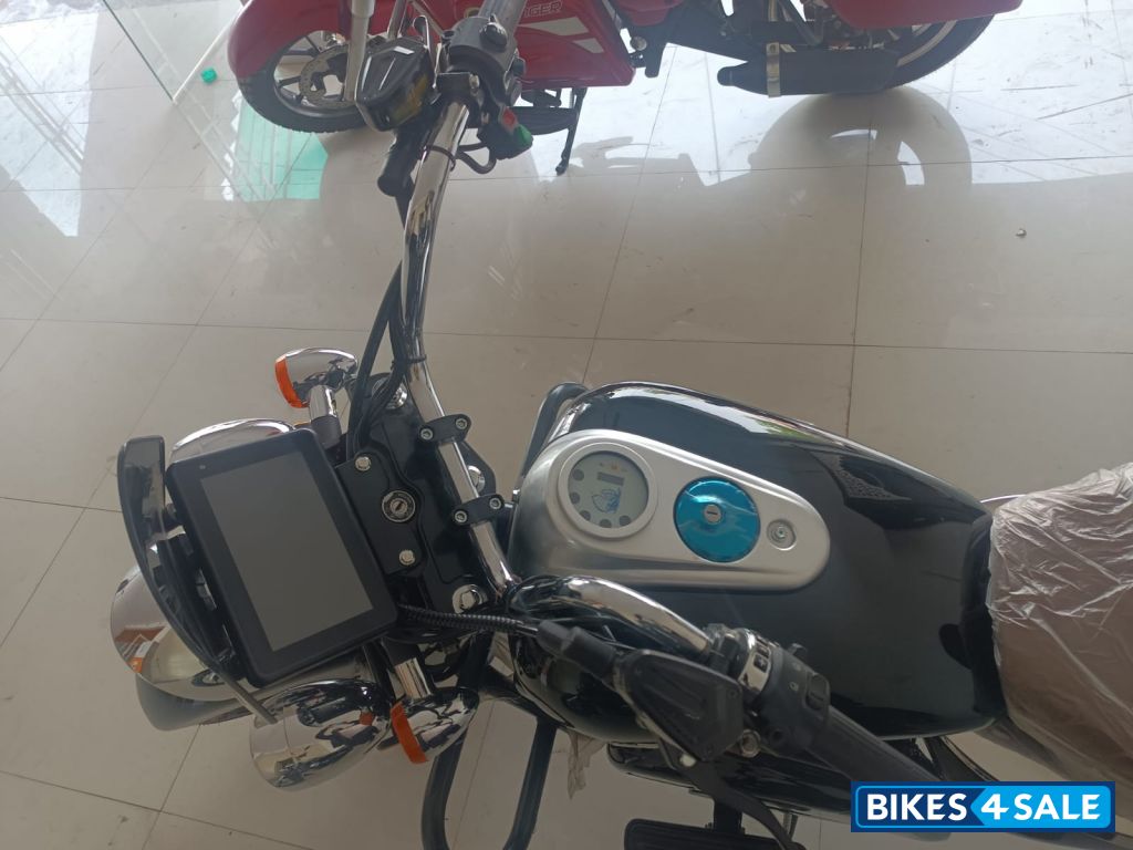 Black KOMAKI Ranger 2023