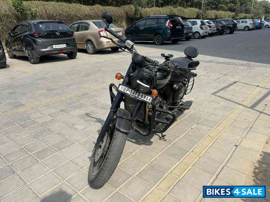 Jawa 42 Dual Channel ABS AllStar Black