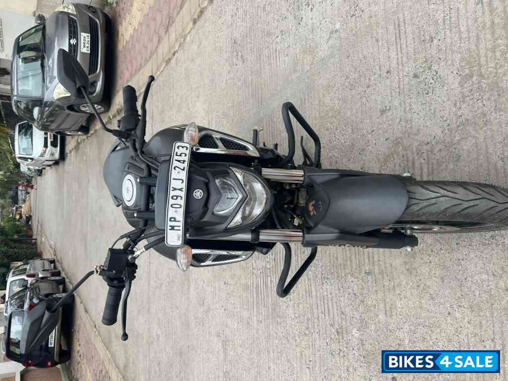 Black Yamaha FZ FI V3 BS6