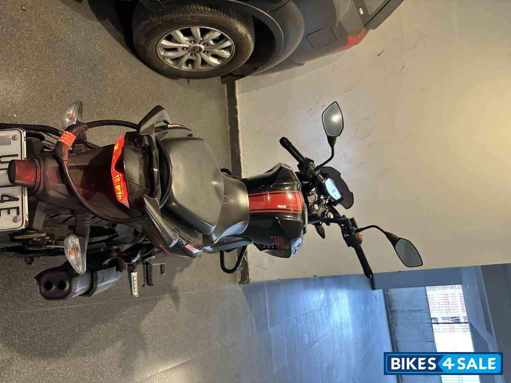 TVS Apache RTR 200 4V