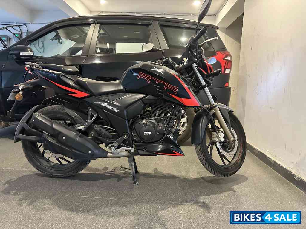 TVS Apache RTR 200 4V