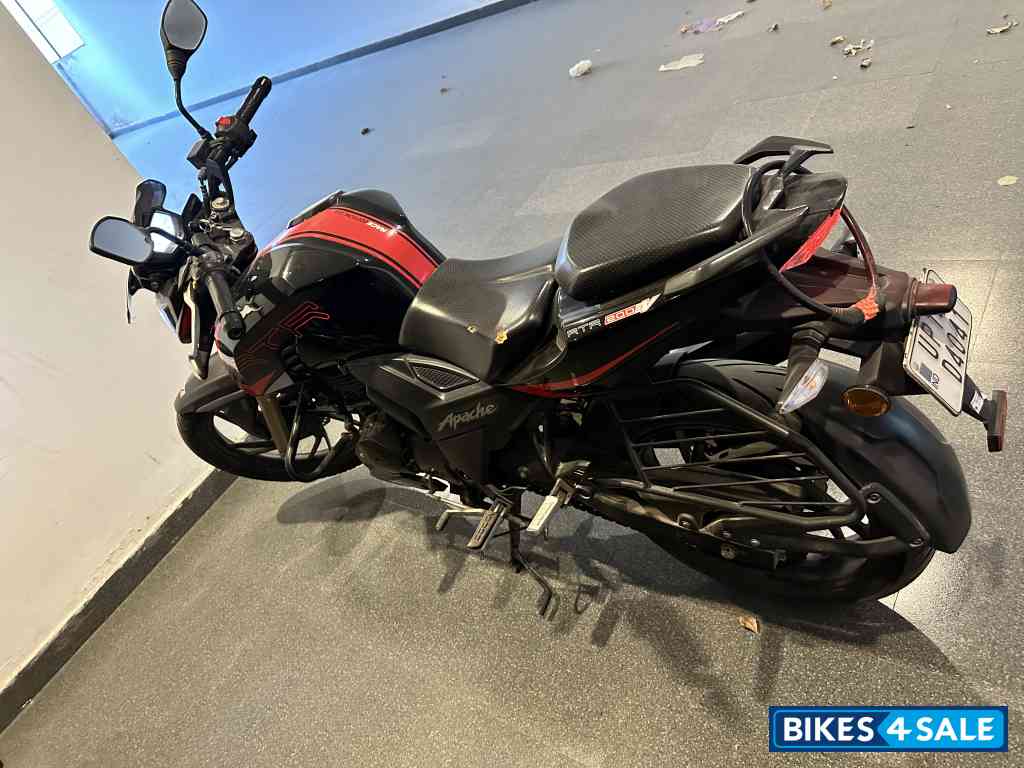 TVS Apache RTR 200 4V