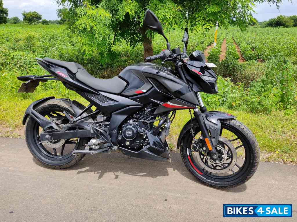Bajaj Pulsar N160 Dual Channel ABS