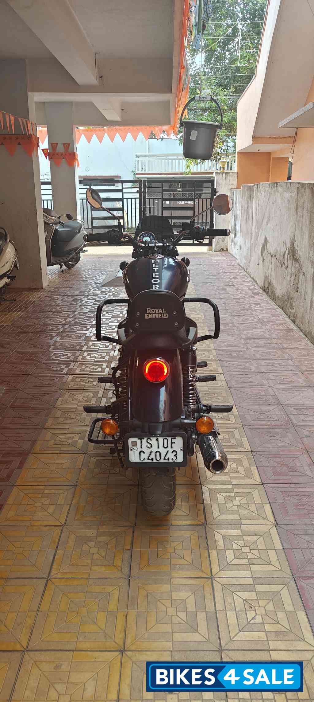 Royal Enfield Meteor 350 Stellar