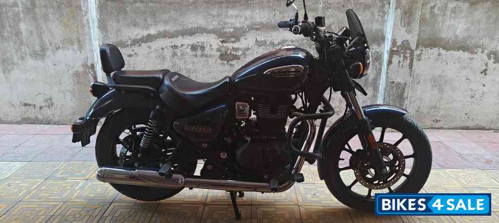 Royal Enfield Meteor 350 Stellar