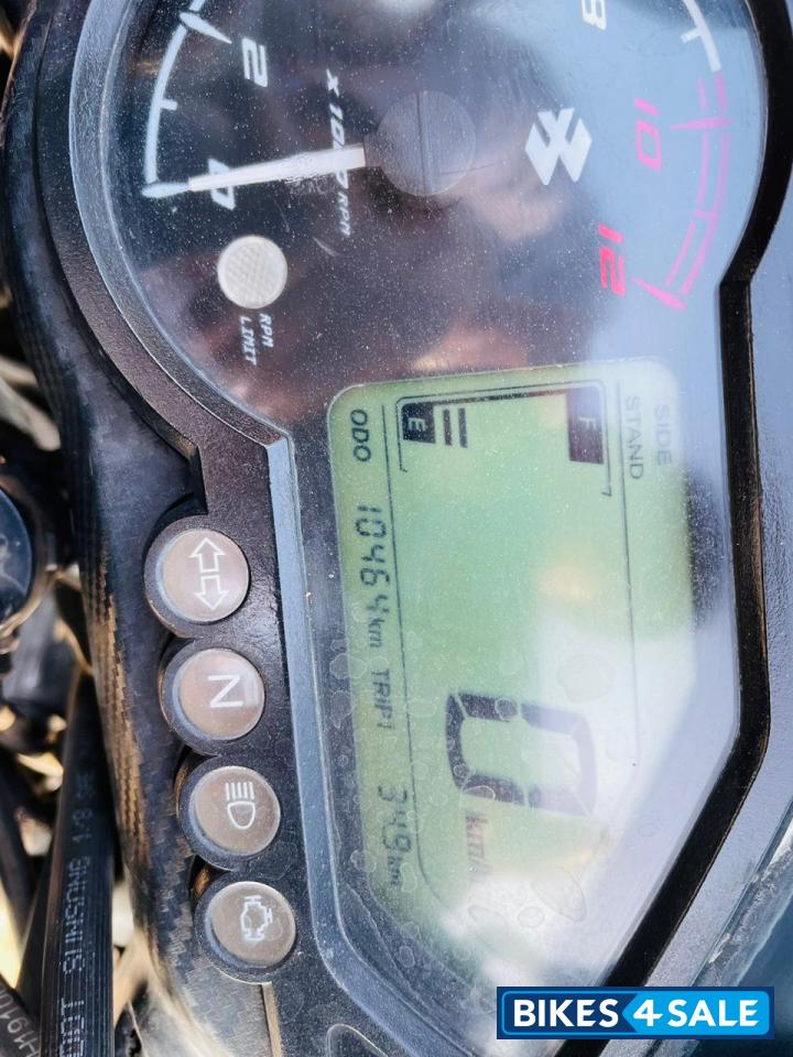 Black Bajaj Pulsar 125 Neon Disc Single Seat