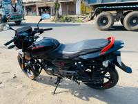 Black Bajaj Pulsar 125 Neon Disc Single Seat