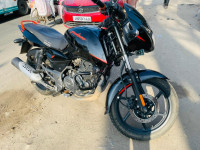 Black Bajaj Pulsar 125 Neon Disc Single Seat