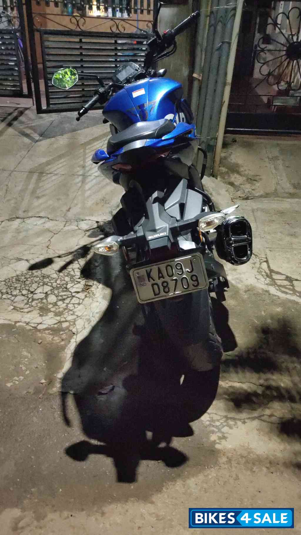 Blue Suzuki Gixxer 250 BS6