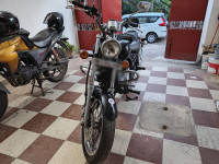 Black Bajaj Avenger Street 220