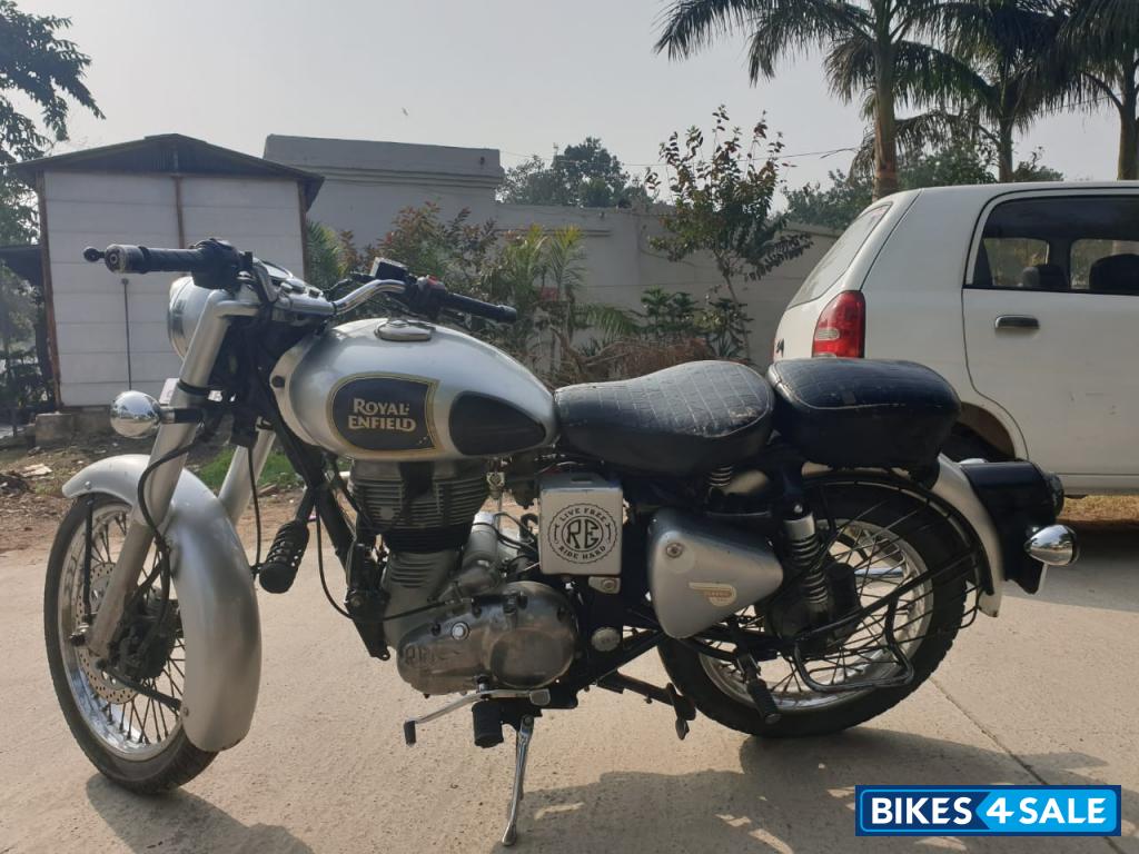 Silver Royal Enfield Classic 350