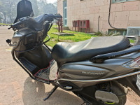 Suzuki Burgman Street