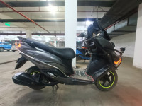 Suzuki Burgman Street