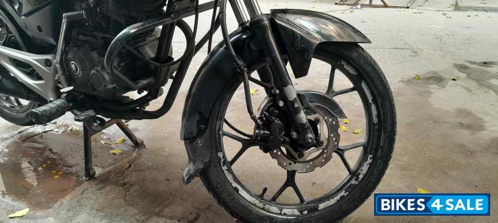 Black Bajaj Discover 100M