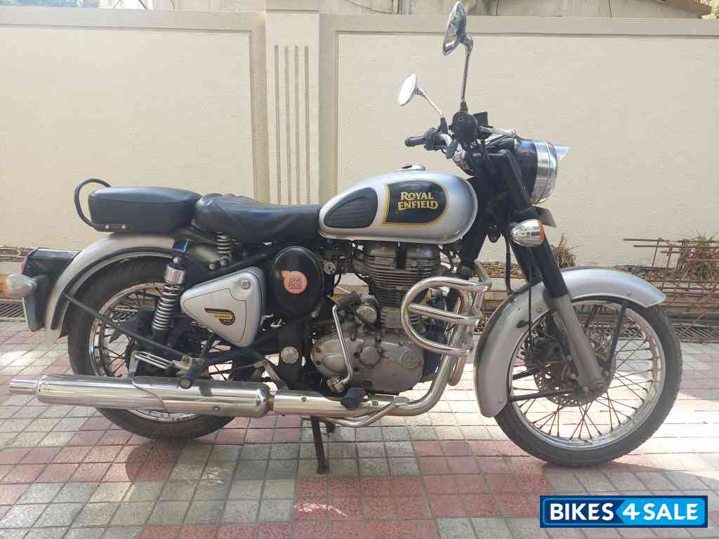 Royal Enfield Classic 500