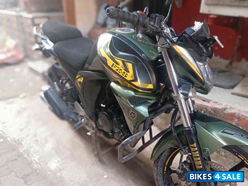 Yamaha FZ FI V2