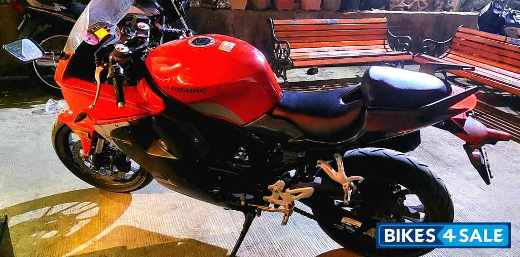 Hyosung GT250R Hyosung GT250R