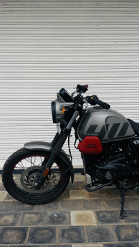 Royal Enfield Scram 411