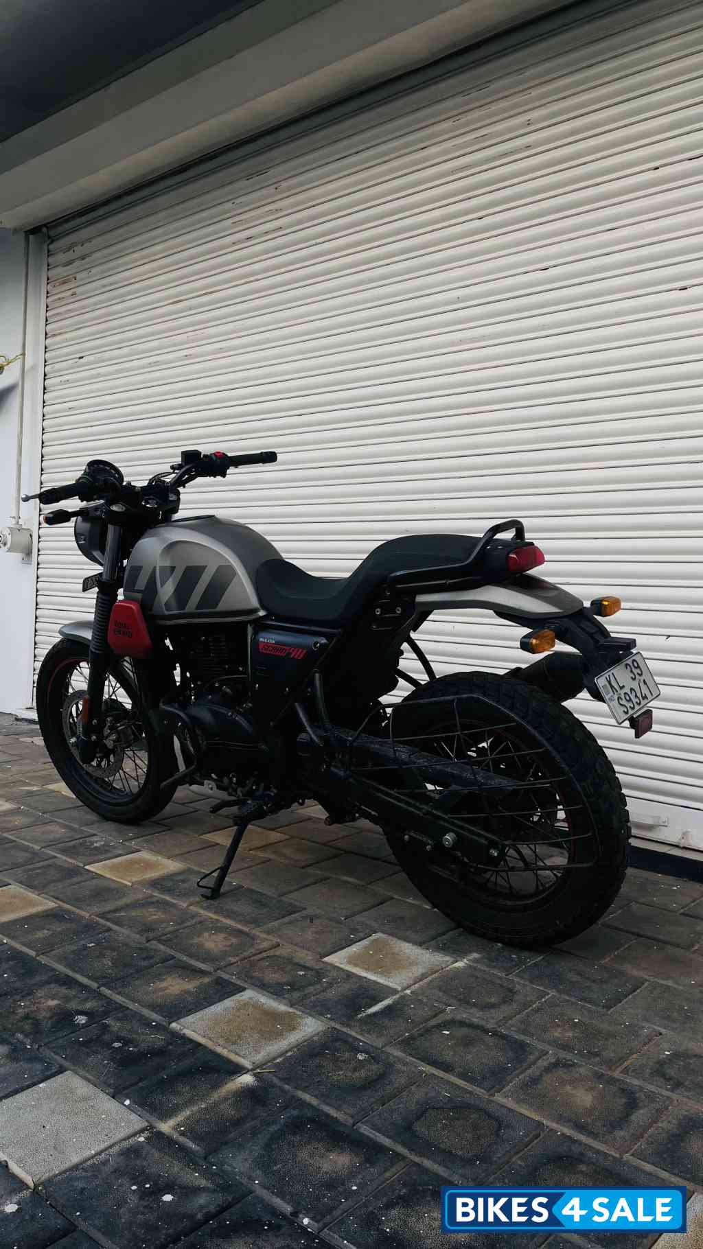 Royal Enfield Scram 411