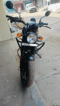 Dapper Grey Royal Enfield Hunter 350 Metro